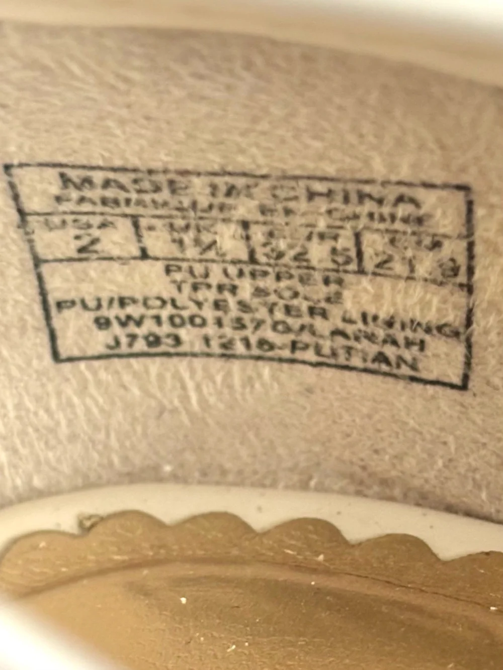 Nine West Bow Flats Cream Patent Girls Size 2 Excellent Condition
